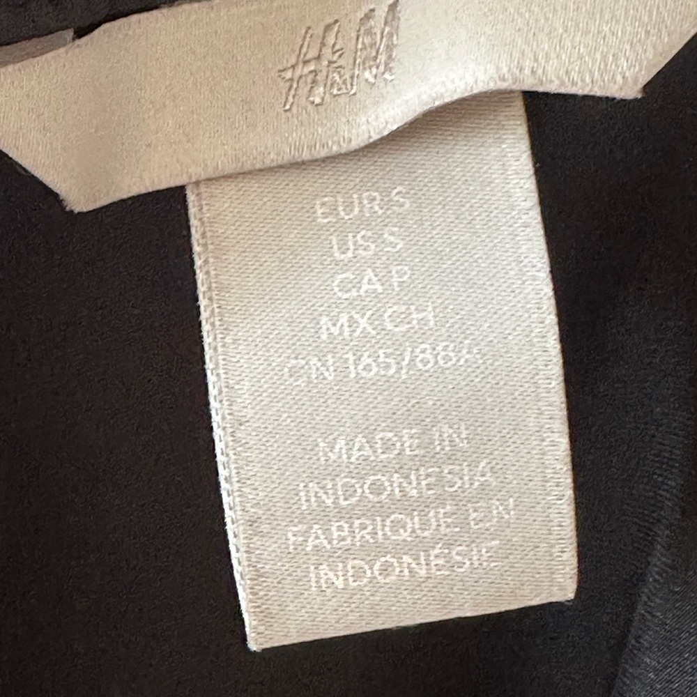 Satin tunic blouse - Picture 4 of 4